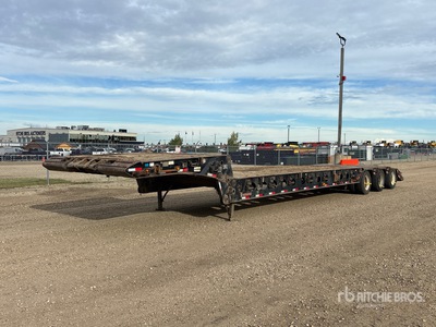 2007 Doepker 40 ton 50 ft Tri/A Folding Neck Trailer