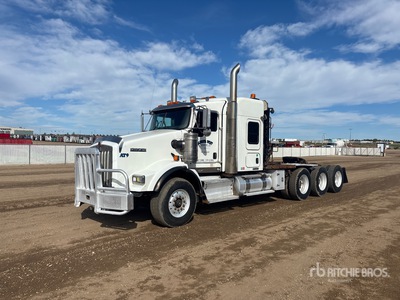 2015 Kenworth T800 8x6 Sleeper Winch Truck