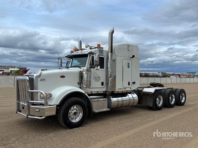 2015 Peterbilt 367 8x6 Tri/A Slaapcabine Tractor