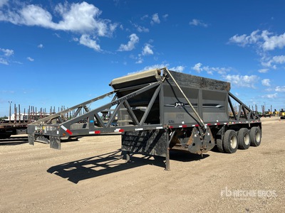 2014 Centerline 39 ft Tri/A Belly Dump Trailer