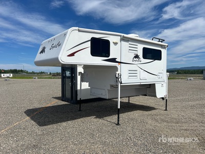 2013 Adventurer Eagle Truck Camper