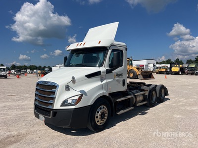2018 Freightliner Cascadia 116 6x4 Ciągnik siodłowy T/A z kabiną dzienną