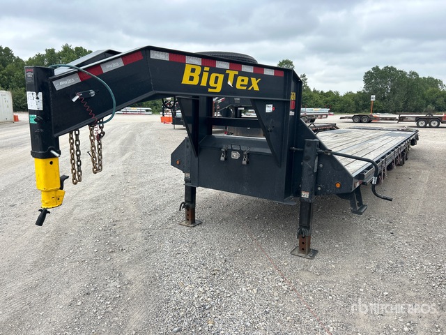 2026 Big Tex 25GN-40D5A-MRBK 40 ft T/A Gooseneck Equipment Trailer
