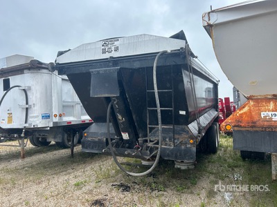 2008 Kruz 22 ft T/A Remorque à benne basculante
