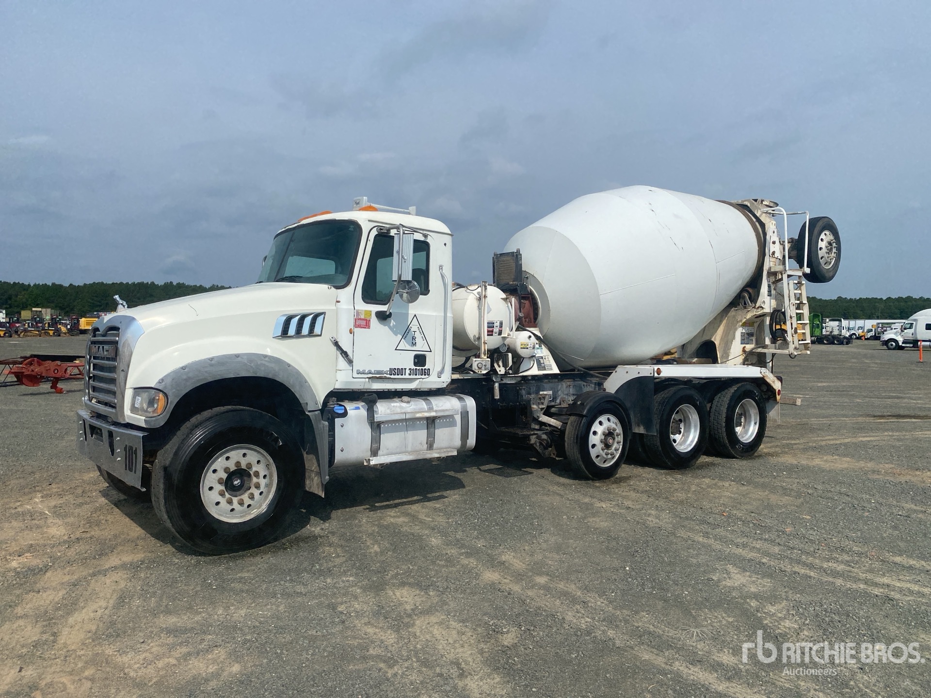 2014 Mack GU713 8x4 Mixer Truck