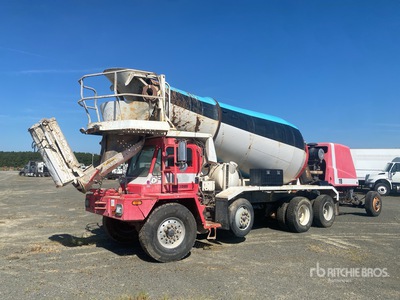2007 Oshkosh S-2146 10x4 Front Discharge Mixer Truck