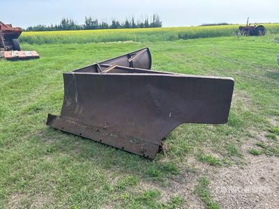 8 ft V Chasse-neige