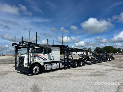 2017 Volvo VAH 6x4 Sleeper カーホーラ