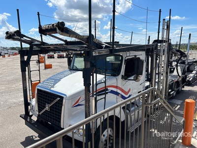 2016 Volvo VAH Car Carrier Truck