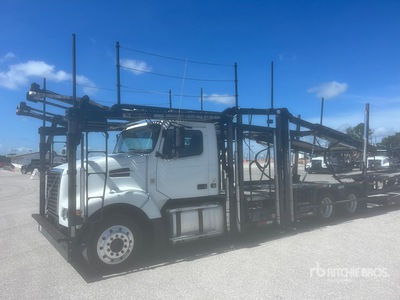 2014 Volvo VAH 6x4 Car Carrier Truck