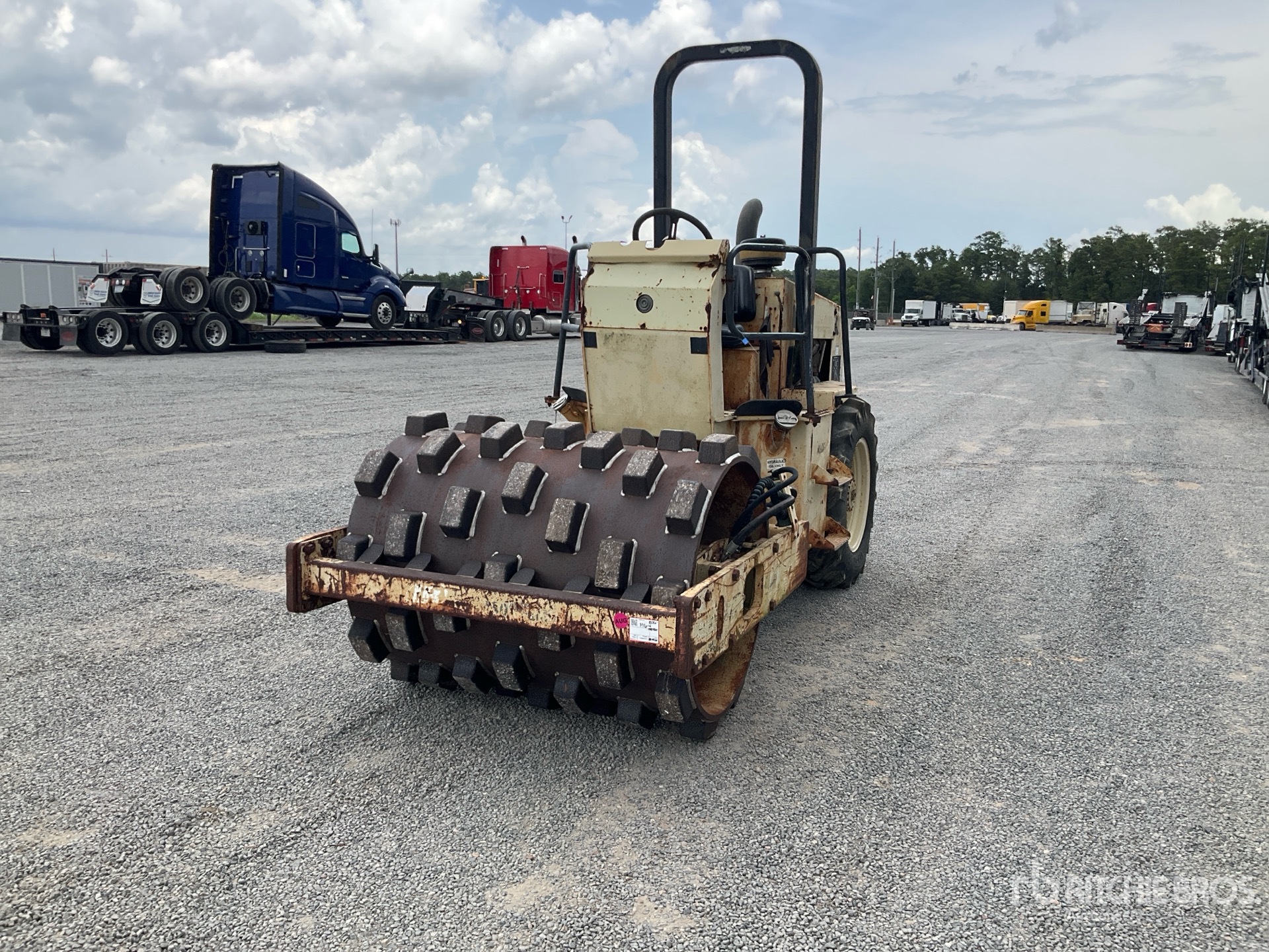 1999 Ingersoll Rand SD40F Padfoot Drum Compactor