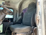 Cab with Seats/armrests