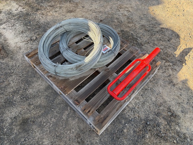 Quantity of Fencing Wire & Steel Post Driver Quantity of Fencing Wire & Steel Post Driver