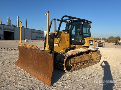 2014 Cat D6K2 LGP جرافة مجنزرة