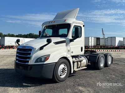 2019 Freightliner Cascadia 126 6x4 Day Cab Truck Tractor