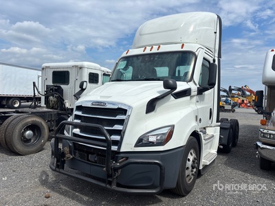 2021 Freightliner Cascadia 116 6x4 T/A Dagcabine Trekker
