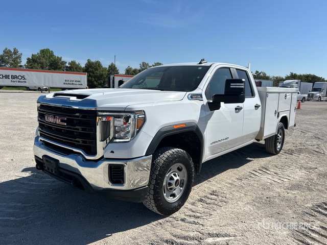 2023 GMC Sierra 2500HD 4x4 Extended Cab Utility Truck