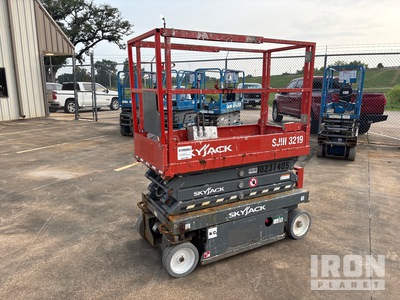 2018 Skyjack SJIII-3219 Electric Scissor Lift