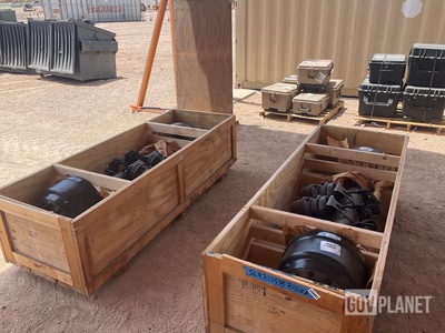 (2) Meritor TQ4671LH8750 Non-Driving Vehicular Axles