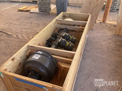 (2) Meritor TQ4671LH8750 Non-Driving Vehicular Axles