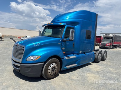 2020 International LT625 6x2 Cabina con cuccetta per trattore stradale