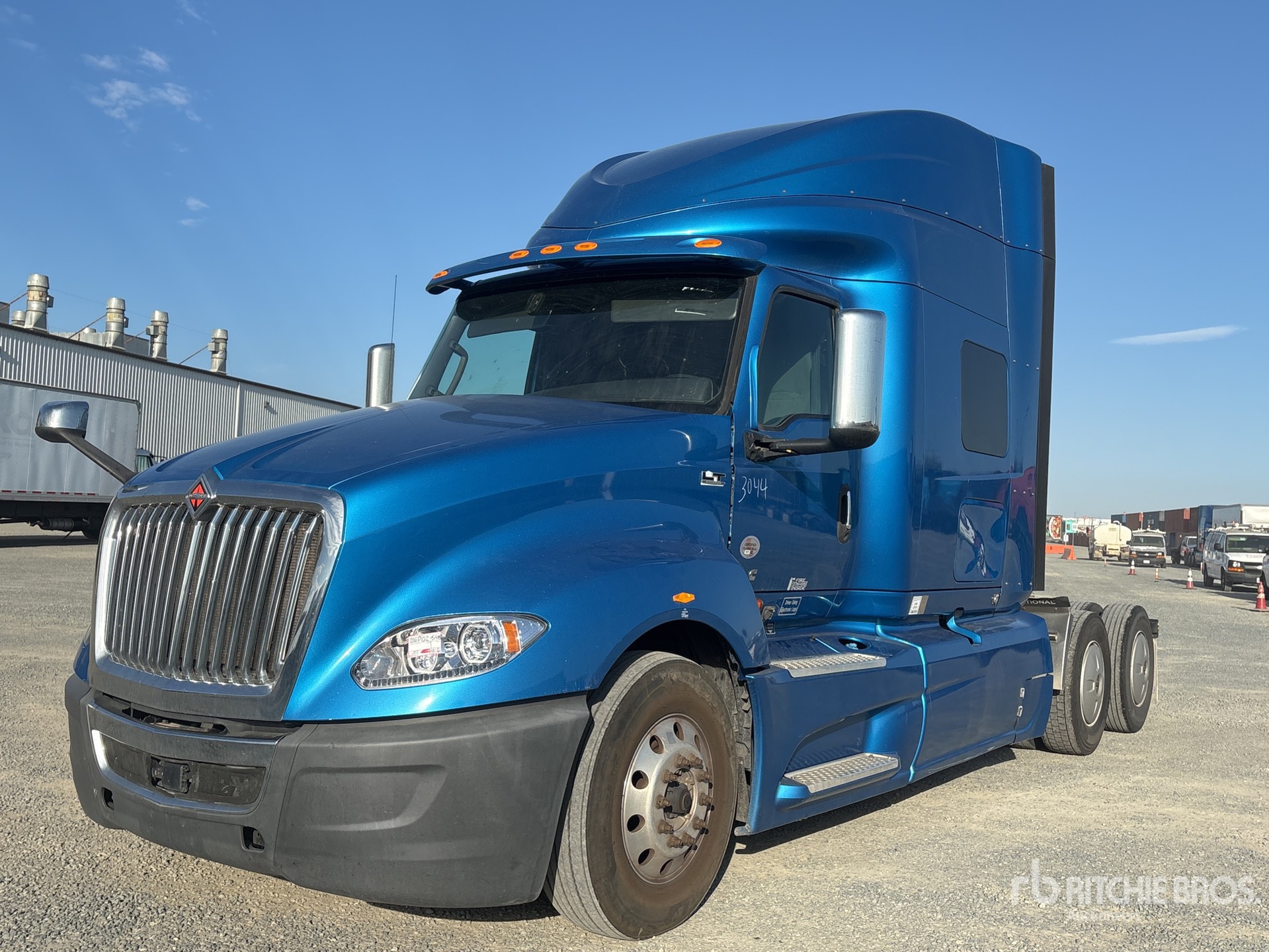 2020 International LT625 6x2 T/A Sleeper Truck Tractor