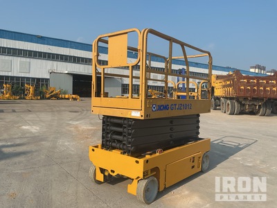 2017 XCMG GTJZ1012 Electric Scissor Lift