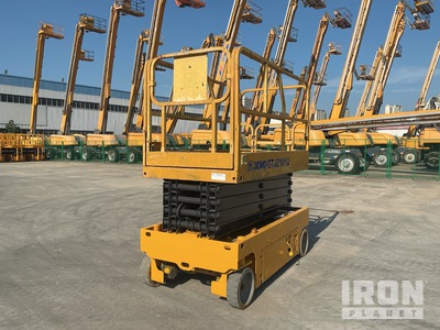2018 XCMG GTJZ1012 Electric Scissor Lift