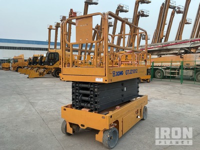 2018 XCMG GTJZ1012 Electric Scissor Lift
