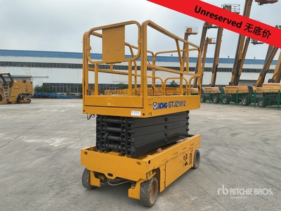 2018 XCMG GTJZ1012 Electric Scissor Lift