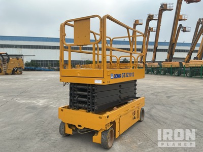 2018 XCMG GTJZ1012 Electric Scissor Lift
