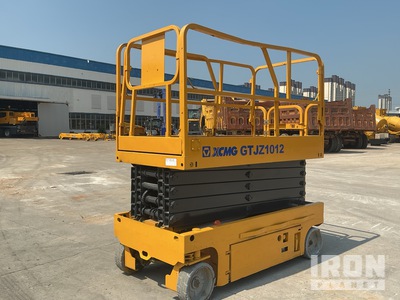 2017 XCMG GTJZ1012 Electric Scissor Lift