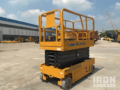 2017 XCMG GTJZ1012 Electric Scissor Lift