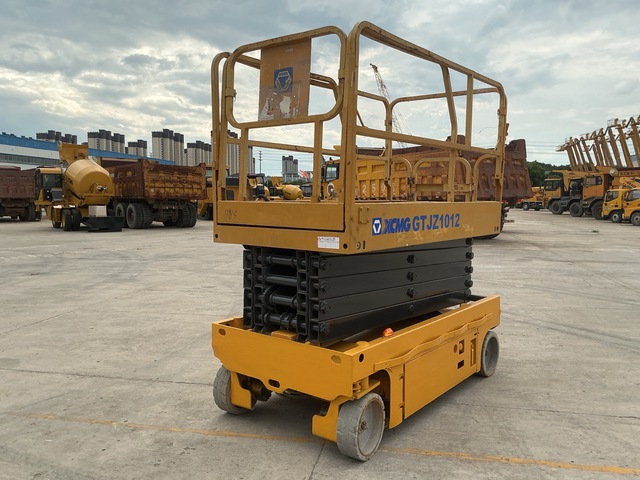 2018 XCMG GTJZ1012 Electric Scissor Lift