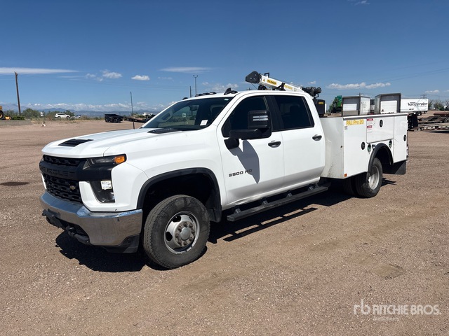 2021 Chevrolet Silverado 3500 4x4 Crew Cab Service Truck