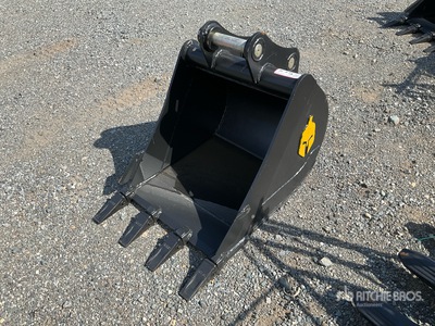 Trojan 50CL 24 in Excavator Bucket - Fits 45mm Cat 305, 305.5 Komatsu PC45/50/55 Hyundai R55, Hitachi/Deere 50D/G Case, New Holland, Kobelco SK50 Bobcat E50/341/337