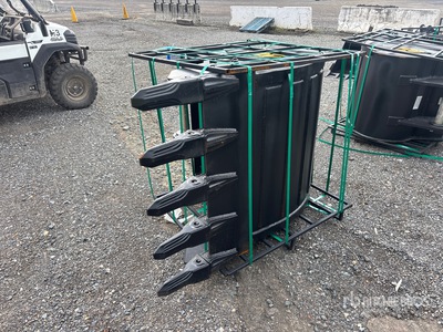 Trojan 200CL 42 in Excavator Bucket - Fits 80mm Cat 320/321/323, Hyundai R210 Komatsu PC200/220, Deere 160/200/225 Kobelco SK210, Case 210/225, Doosan DX225