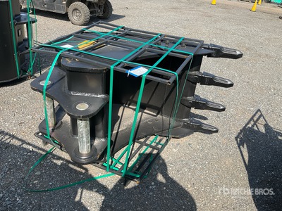 Trojan 200CL Excavator Bucket - Fits 80mm Cat 320/321/323, Hyundai R210 Komatsu PC200/220, Deere 160/200/225 Kobelco SK210, Case 210/225, Doosan DX225