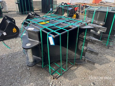 Trojan 200CL 36 in Excavator Bucket - Fits 80mm 200cl