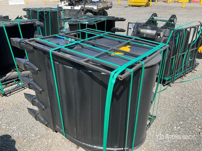 Trojan 200CL 42 in Excavator Bucket - Fits 80mm Cat 320/321/323, Hyundai R210 Komatsu PC200/220, Deere 160/200/225 Kobelco SK210, Case 210/225, Doosan DX225
