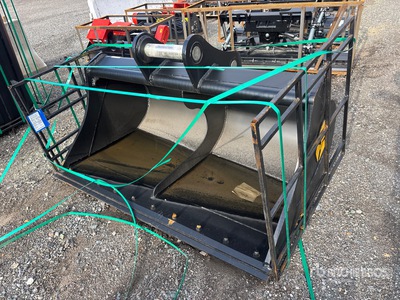 Trojan 200CL 72 in Excavator Bucket - Fits 80mm Cat 320/321/323, Hyundai R210 Komatsu PC200/220, Deere 160/200/225 Kobelco SK210, Case 210/225, Doosan DX225