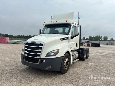 2019 Freightliner Cascadia 126 6x4 T/A Day Cab Truck Tractor