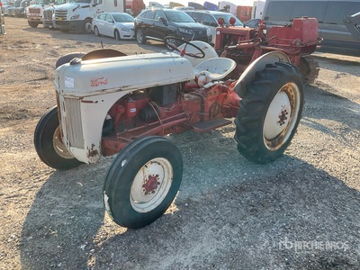 Ford 2WD Antique Tractor (Inoperable)