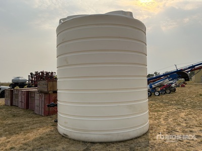Enduraplas 10000 gal Water Tank