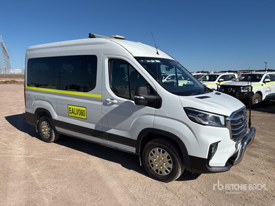 2023 LDV Deliver 9 4x2 10-Seat Mini Bus