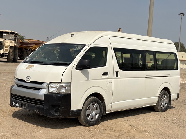 2018 Toyota Hiace 4x2 15-Seat Mini Bus