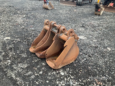 Quantity of (3) Digging Cazo para excavadora