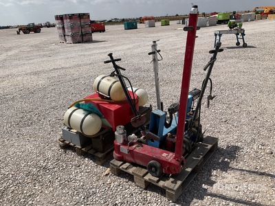 Quantity of Hydraulic Jacks, Vulcanizing Press and Foam Equipment أدوات يدوية متنوعة