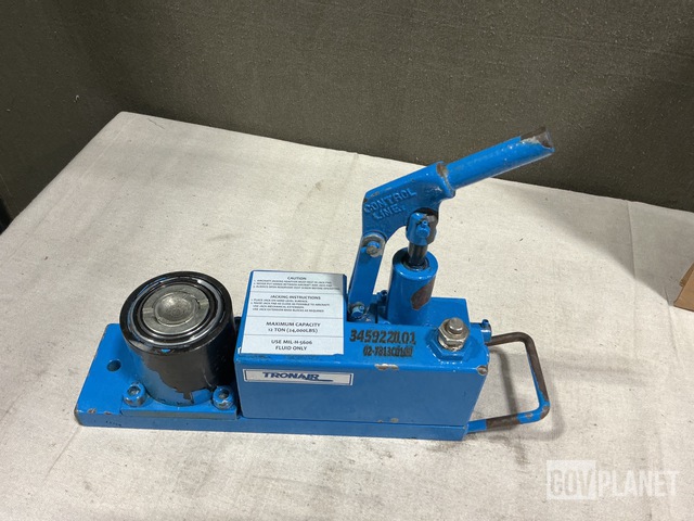 Tronair 02-7813C0100 12-Ton Hydraulic Jack