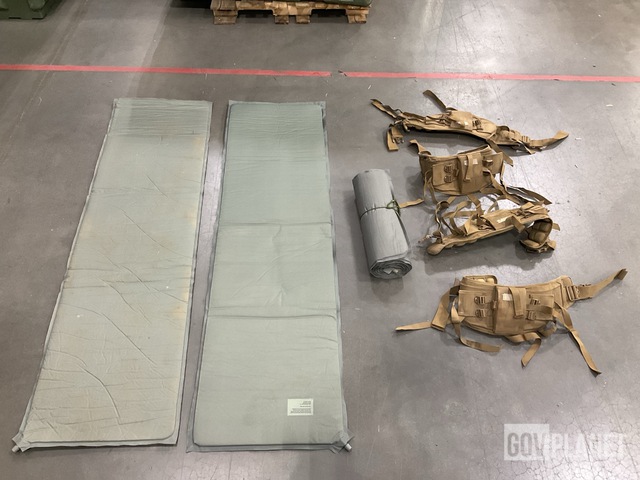 (67) Individual Equipment Belts & (23) Self-Inflating Sleeping Mats